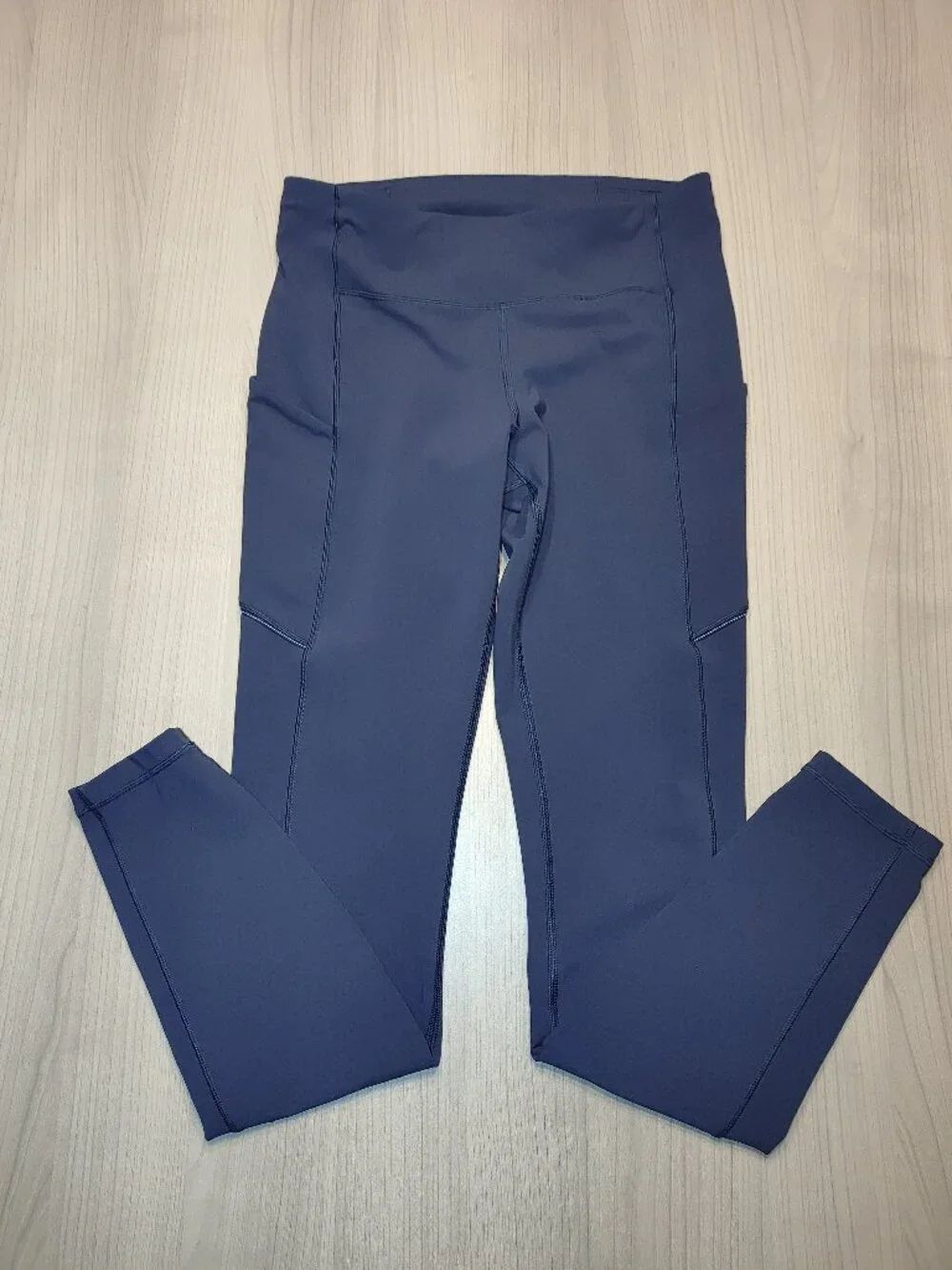 Women's Lululemon Speed Up Tight *Full-On Luxtreme 28" 6 - Picture 2 of 10